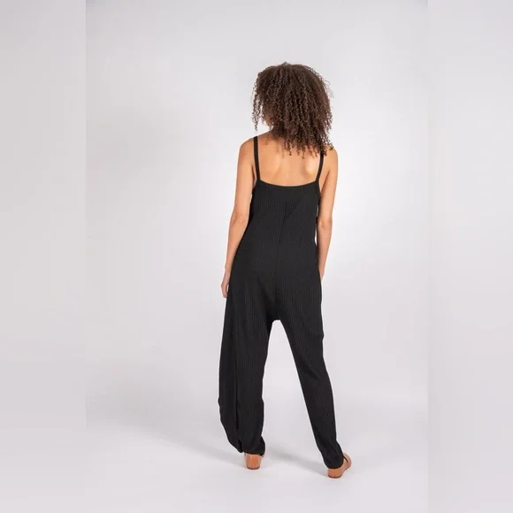 Rita Row Lina Knit Jumpsuit Black NWT Medium
